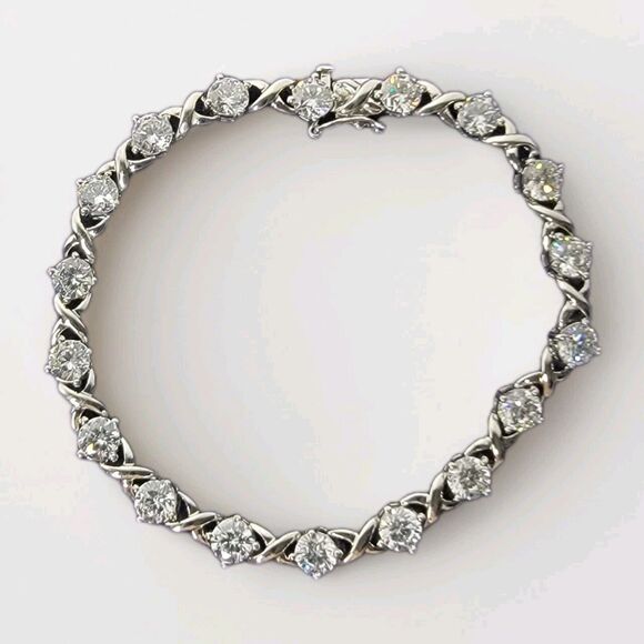 925 Solid Sterling Silver XOXO Bracelet With Lab Created Diamonds - Picture 1 of 4